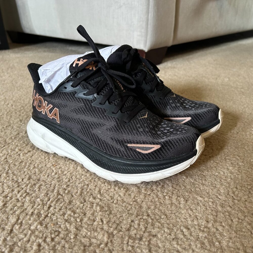 Hoka One One Clifton 9 Black Rose Gold Size 6.5 B